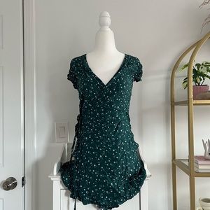 Brandy melville green floral ditsy wrap dress💚